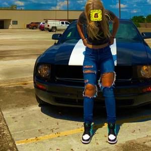 Meet your Posher, Desiree